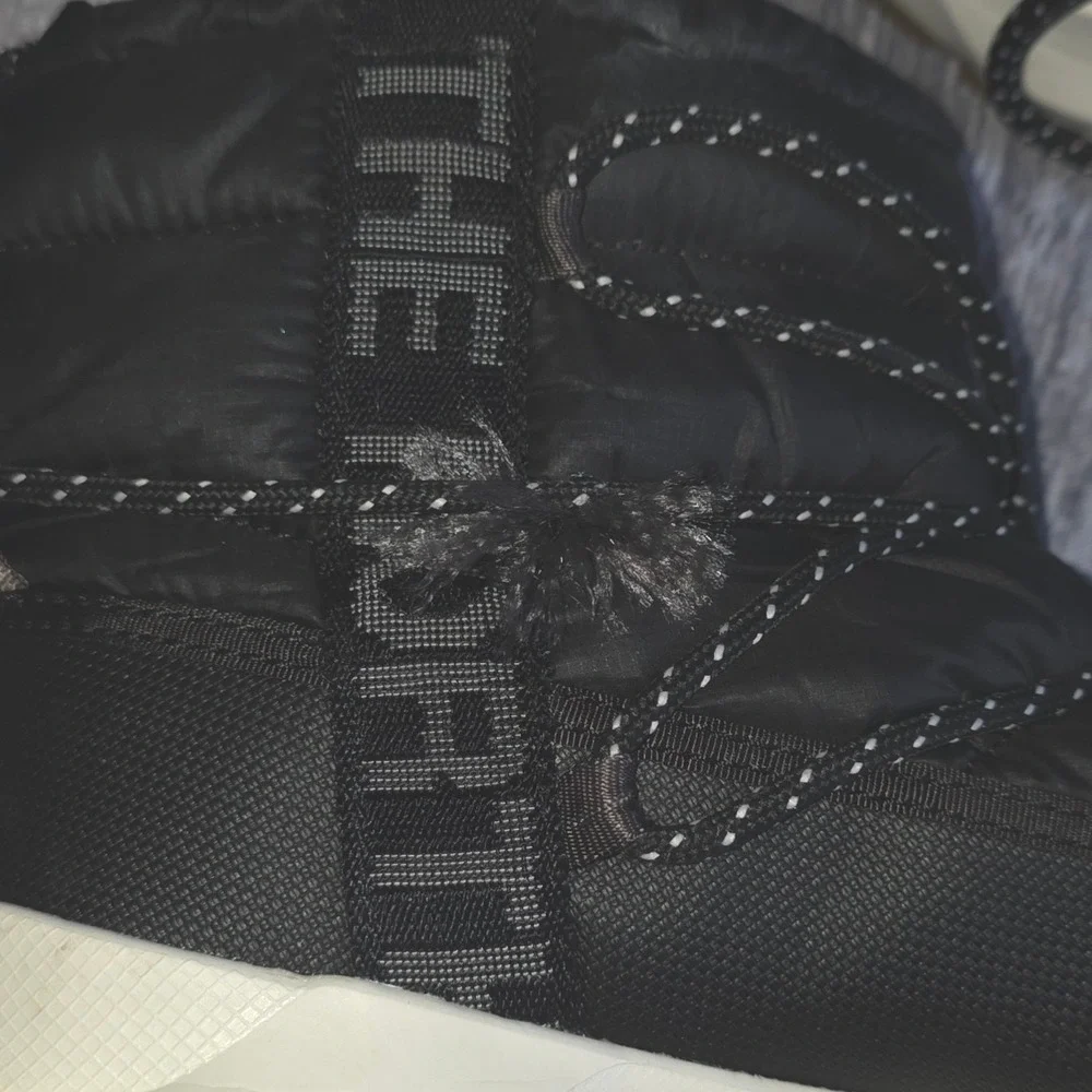 The North Face Thermoball Lace Up Black White Winter Boots NF0A4AZG Womens 8